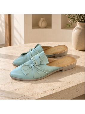 BUENO Mint Green Leather Blakely Bow Mule Slides Sz 6